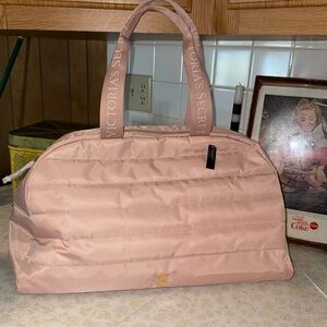 Nwt VS duffle bag